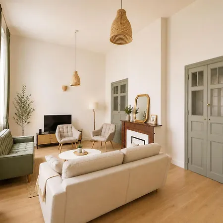 Elegant Haussmannien Dans L'ecusson Apartment *